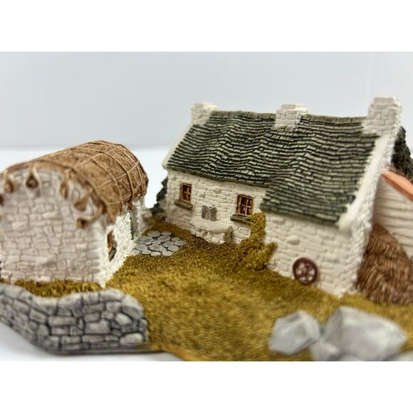 Lilliput Lane Hegarty’s Home 1989 Irish Collection Cottage w Box & Booklet - Picture 5 of 14